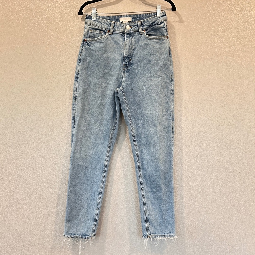 HM Mom High Waist Jeans Light Blue Wash Raw Hem Tapered Leg Womens Size 8